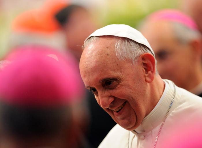 A Papa Francesco la riconoscenza e la disponibilit della Chiesa che vive in Italia